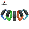 2019 Nouveautés Activité Fitness Trackers Bande Technologie portable Montres intelligentes ip68 Moniteur de fréquence cardiaque Bracelet pour le Sport